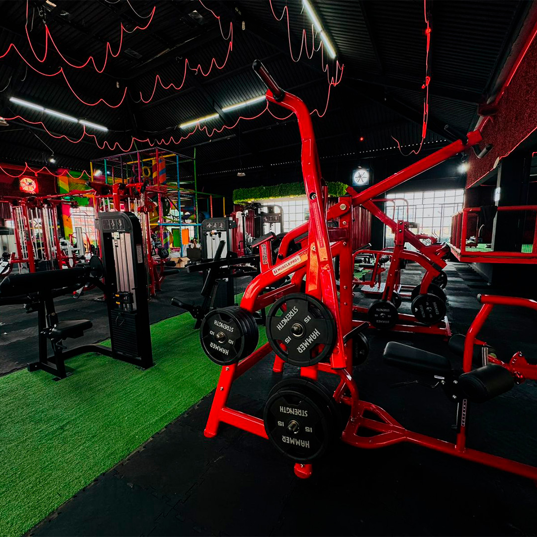 FOTO DEL INTERIOR DEL GIMNASIO MUCHO LOCO GYM EN CHALCO